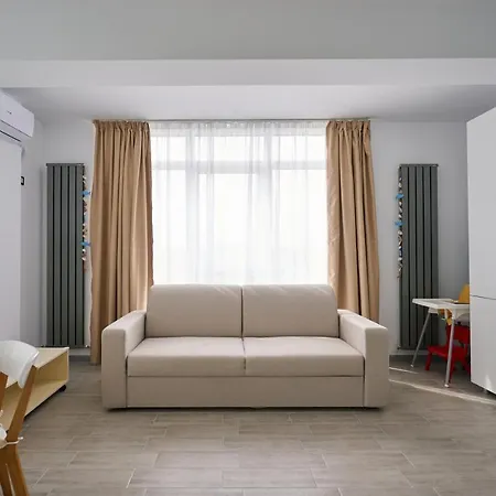 Adary Pool & Mamaia Nord Apartament