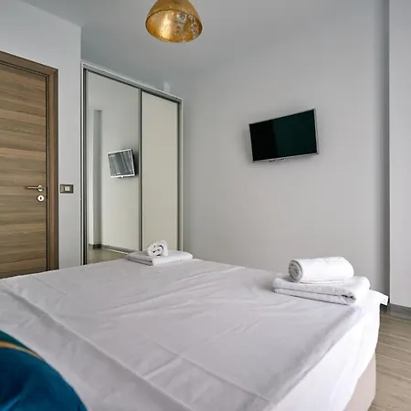 Adary Pool & Mamaia Nord Apartament