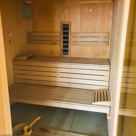 Adary Pool & Mamaia Nord Apartament
